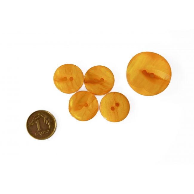 Guziki bursztynowe pomarańczowe, małe 15 mm