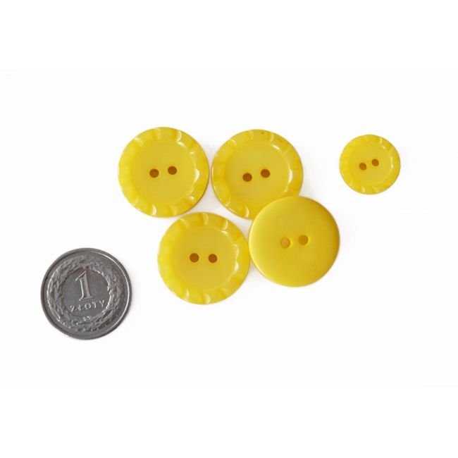Guziki żółte, okrągłe z obwolutą, duże 23 mm