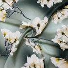 Tkanina wiskoza jedwabista, gałązki magnolii